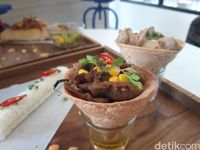 Mushroom Cone Duo, Manis Gurih Tortilla Dalam Satu Gigitan 