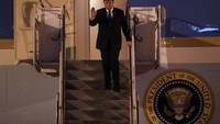 Trump sekitar sebelum pukul 21.00 waktu setempat.  (Foto: Dok. REUTERS/Kham/Pool)