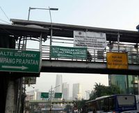 Spanduk FBR tolak cawagub DKI dari PKS di Mampang Prapatan.