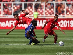 Persija langsung bermain agresif di awal babak kedua.