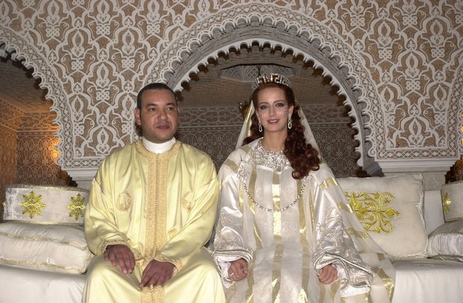 Putri Lalla Salma menikah dengan Raja Mohammed VI pada 12 Oktober 2001. Keduanya terpaut usia 15 tahun. Pernikahan mereka menghasilkan dua anak, Putra Mahkota Moulay Hassan dan Putri Lalla Khadija. Foto: Getty Images