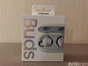 Samsung Galaxy Buds, Layakkah Jadi Penantang Apple AirPods?