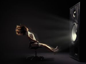 Jantung Jedug-jedug di Dekat Sound System, Bahaya Nggak Sih?