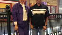 Viona membina rumah tangga bersama komedian Eko Patrio sejak 2001. Mereka telah dikarunia tiga anak yang kini sudah beranjak remaja. Foto: Instagram viona__rosalina