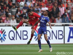 Kedua tim saling bergantian melancarkan serangan di sisa waktu babak pertama, namun tak ada gol yang lahir hingga turun minum.