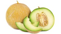 Rasulallah SAW biasanya memakan melon bersama kurma segar, sabda beliau, “Yang satu mengusir panas, yang lain mengusir dingin.” Hadis ini dicatat oleh at-Tirmidzi. Foto: iStock