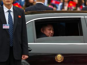 Tiba di Vietnam, Kim Jong Un Disambut Mobil Miliaran Ini