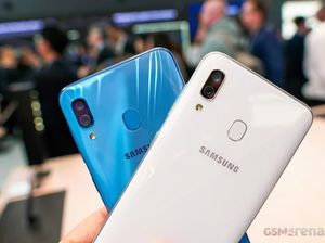 Aksi Galaxy A30 & A50 di Arena MWC 2019