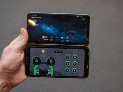 Melihat LG V50, Ponsel 5G dengan Dua Layar