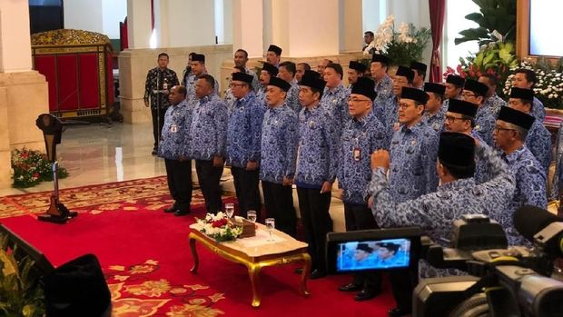 Di Depan PNS, Jokowi Bicara Cryptocurrency Sampai Bitcoin