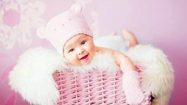 20 Nama Bayi Perempuan Berawalan F yang Berarti Sukses