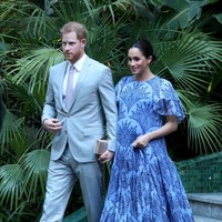 Pangeran Harry dan Meghan Markle tengah melakukan kunjungan resmi ke Maroko. Di hari kedua kunjungan, Senin (25/2/2019), sejoli ini bertemu Raja Muhammad VI di Istana Kerajaan di Rabat. (Foto: Getty Images)