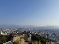 Pemandangan dari kastil Matsuyama (Bona/detikcom)