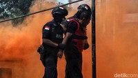 Perompak berhasil dibekuk oleh petugas Penjagaan Laut dan Pantai (PLP).