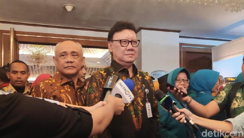 Mendagri: e-KTP WNA yang Viral Itu Palsu! Mendagri: e-KTP WNA yang Viral Itu Palsu!