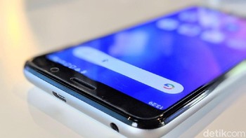 Ponsel 4G Advan ini mengusung Android Go dan dibanderol Rp 888.000 (Foto: detikINET/Adi Fida Rahman)