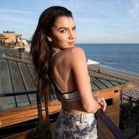 Maya Henry berusia 20 tahun. Nama perempuan asal AS ini cukup populer di Instagram karena statusnya sebagai sosialita muda. Ayahnya, Thomas J. Henry, adalah seorang pengacara tenar yang memiliki sebuah firma hukum ternama di Texas. (Foto: Instagram/@maya_henry)