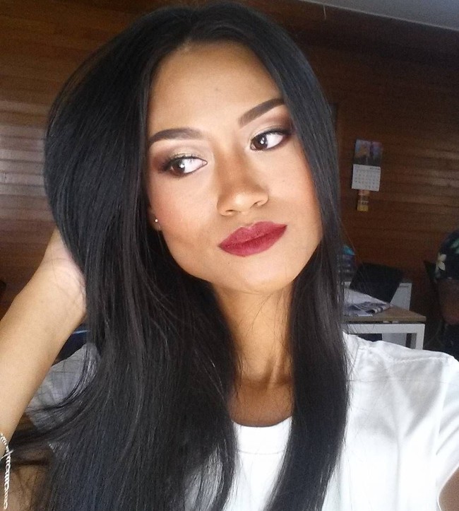 Instagram Miss Tropical Beauties Suriname 2018 ini pun diserbu oleh netizen Indonesia. Banyak dari mereka mendukung dan mengagumi kecantikan Sri Dewi Martomamat. Foto: dok. Instagram @miss_sridewi