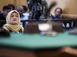 Dijanjikan Rp 20 M Urus Izin Meikarta, Bupati Neneng: Kenapa Tidak?