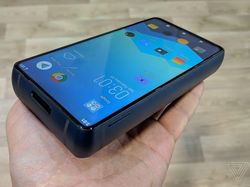 Patungan Bikin Ponsel Batu Bata Gagal Total