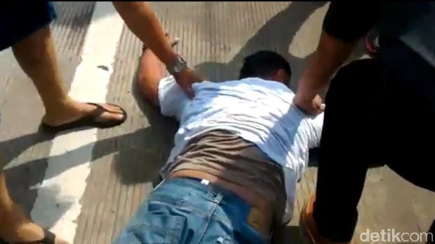 Dua Pria Bawa 2 Kg Sabu Dibekuk di Eksit Tol Pejagan