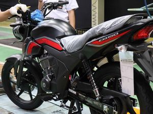Honda CB150 Verza Makin Macho Nih Bro!