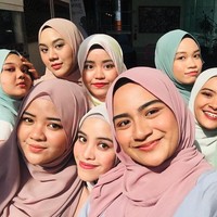 Akun Youtube Bahiyya Haneesa juga kini sudah memiliki 193 ribu subscribers. Mereka rutin mengunggah video cover di akun tersebut. Foto: Instagram/BahiyyaHanessa