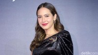 Pevita pun membantah berita soal liburan bersama Ariel NOAH. Pool/Noel/detikFoto.
