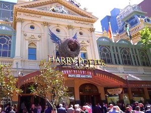 Harry Potter and the Cursed Child Resmi Dibuka di Australia