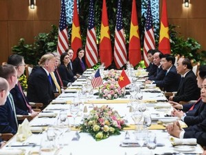 Di Hanoi Donald Trump Nikmati Makan Siang Hidangan Vietnam