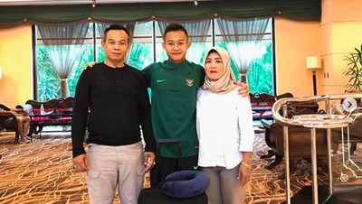 Potret Sani Rizki Fauzi, Pencetak Gol Piala AFF U-22 Bareng Ibu