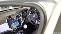 Tampilan interior SUV Wuling Almaz juga tak kalah canggih dari deretan SUV pada umumnya. Foto: Rifkianto Nugroho
