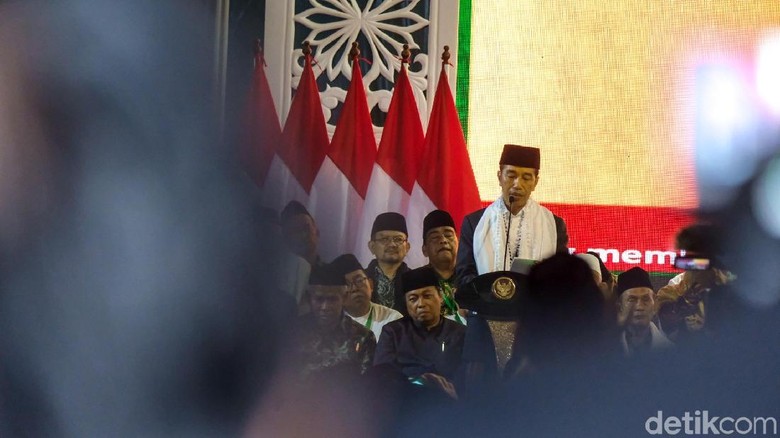 Ajak NU Perangi Hoax, Jokowi Singgung Kampanye Hitam Larangan Azan Ajak NU Perangi Hoax, Jokowi Singgung Kampanye Hitam Larangan Azan