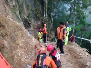 Evakuasi Korban Longsor Tambang Emas di Bolmong Dihentikan Sementara