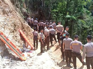 Cerita Anas di Lubang Terowongan Tambang Emas Bolmong Saat Longsor