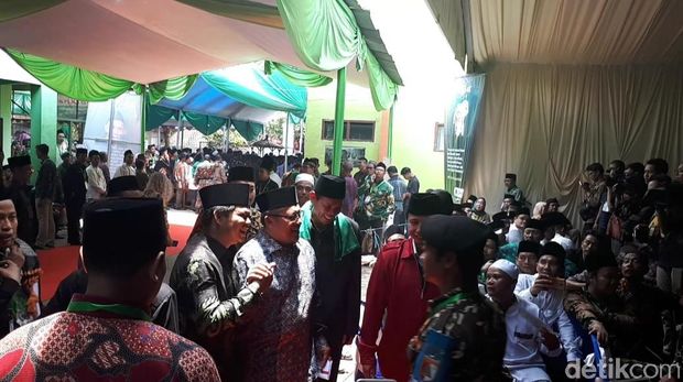 Jokowi, Ma'ruf hingga Aher Hadiri Munas Alim Ulama dan Konbes NU