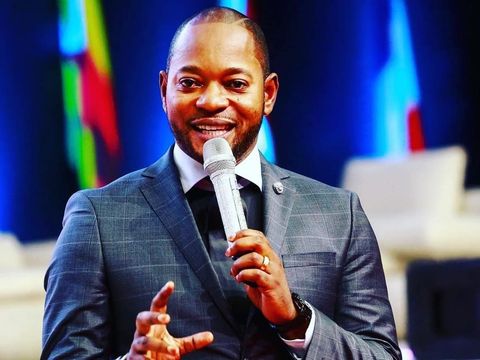 Pendeta Afsel Alph Lukau