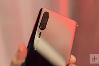Tampak belakang Huawei P30 Pro.