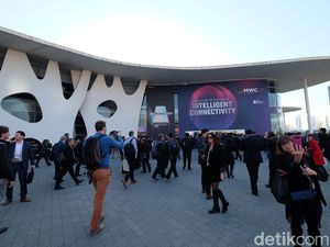 Dihantui Wabah Virus Corona, Oppo Tetap Bertahan di MWC 2020