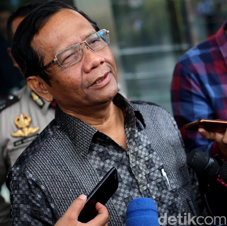 Saran Mahfud Md untuk Amien Rais dan KPU soal Lokasi Hitung Suara Saran Mahfud Md untuk Amien Rais dan KPU soal Lokasi Hitung Suara