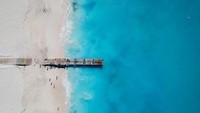 Pemandangan juara kelima, Grace Bay Beach di Turks & Caicos dari ketinggian (iStock)