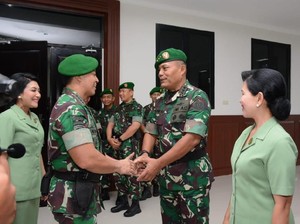 16 Perwira Tinggi TNI AD Naik Pangkat