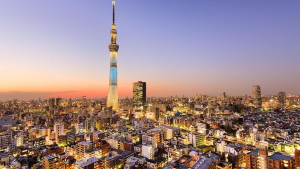 Tokyo Skytree, menara setinggi 634 meter ini menjulang ke langit di Distrik Sumida. Tentu saja yang ditawarkan menara ini pemandangan indah dari restoran dan dek observasi (iStock)  