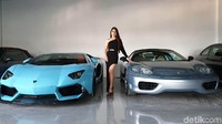 Tidak seperti mobil bekas pada umumnya, mobil mewah bekas memiliki keunggulan tersendiri. Sebab, namanya mobil mewah bekas, pasti akan mengalami kenaikan harga tiap tahunnya.