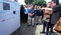 Pembangunan jaringan gas untuk rumah tangga di Provinsi Jawa Barat cukup berkembang dengan pesat, karena jaringan pipa gas yang cukup bagus serta dukungan pemerintah daerah yang sangat besar.