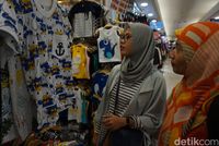 Aneka kaus (Shinta/detikTravel)
