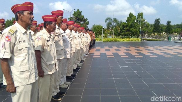 Dipimpin Djoko Santoso, Relawan Prabowo Ziarah ke Makam Pak Dirman
