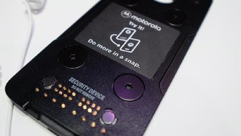 Moto Mod 5G ini dibekali dengan chipset Qualcomm Snapdragon 855 yang sudah mendukung teknologi 5G di rentang spektrum 2,6 GHz dan 3,5 GHz. (Foto: detikINET/Ardhi Suryadhi)