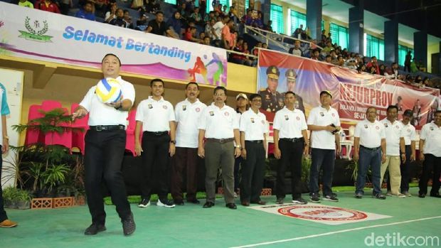 Kejuaraan Provinsi (Kejurprov) Bola Voli di Banyuwangi dibuka/