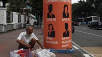 Bahkan, Ketua Komisi Pemilihan Umum (KPU) RI Arief Budiman juga sudah menyatakan sosialisasi terkait pemilu sudah mulai digencarkan dan dilakukan sejak bulan Januari 2019. 